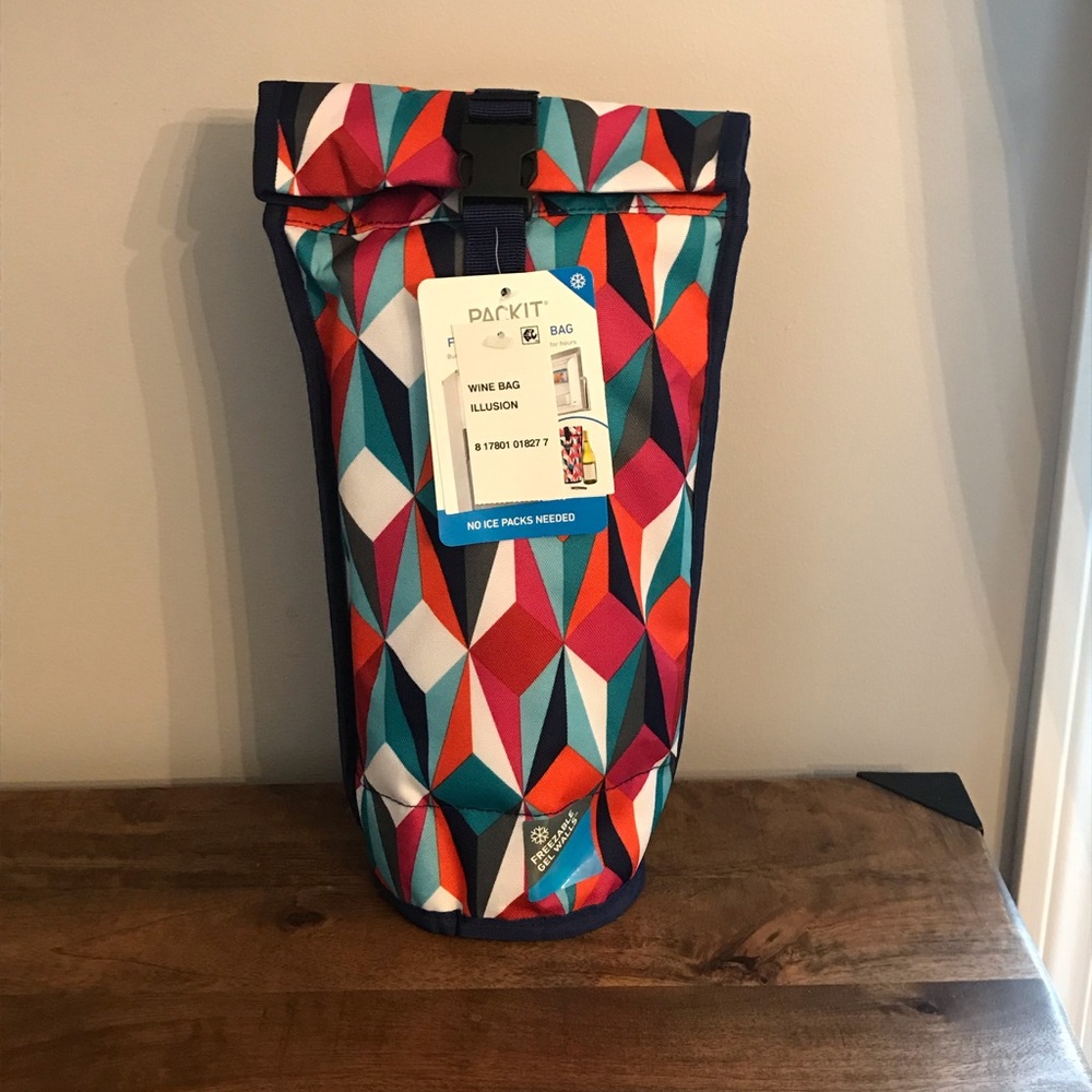 LAST DAY AVAILABLE- Pack It Freezable Wine Bag - Picture 4 of 6